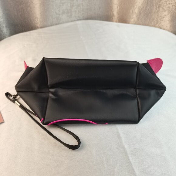 618 Hello Kitty MAKEUP BAG - Picture 3 of 7